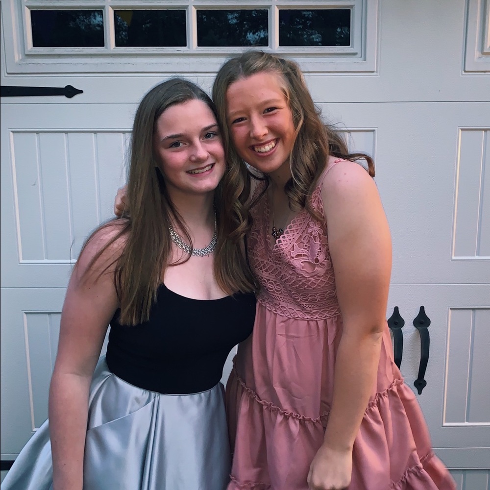 Meet your Posher, Lauren